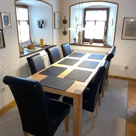 Komfortables Minus 5 Sterne Schloss